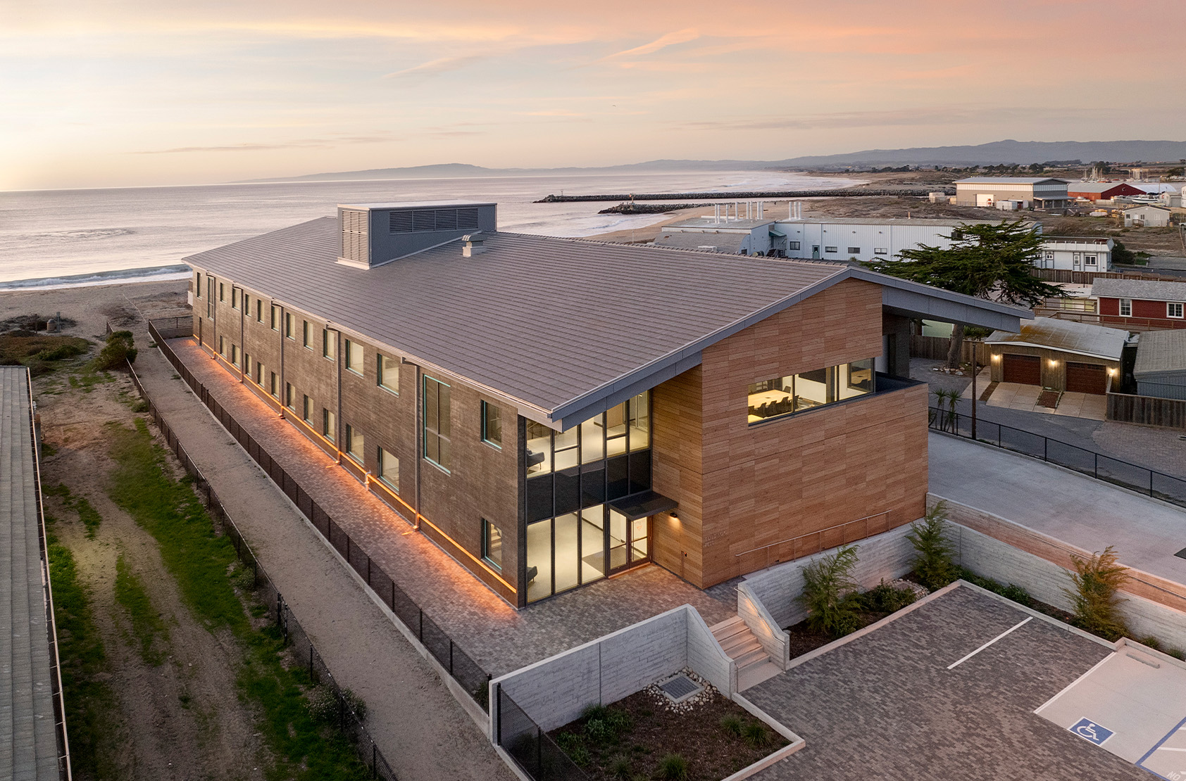 Monterey Bay Aquarium Research Institute - Instrumentation Integration and Testing Facility
