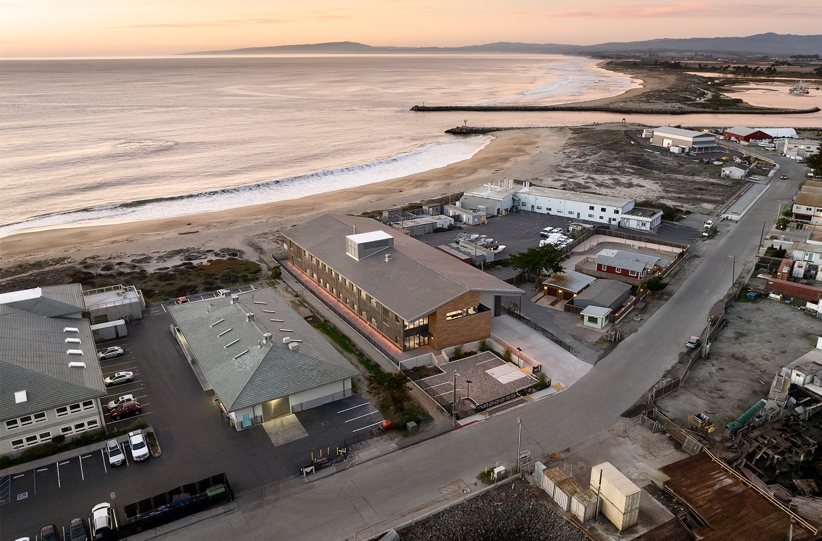 Monterey Bay Aquarium Research Institute - Instrumentation Integration and Testing Facility