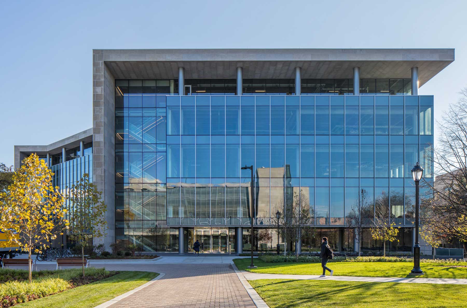 Northwestern University - Science and Engineering Library and Laboratories