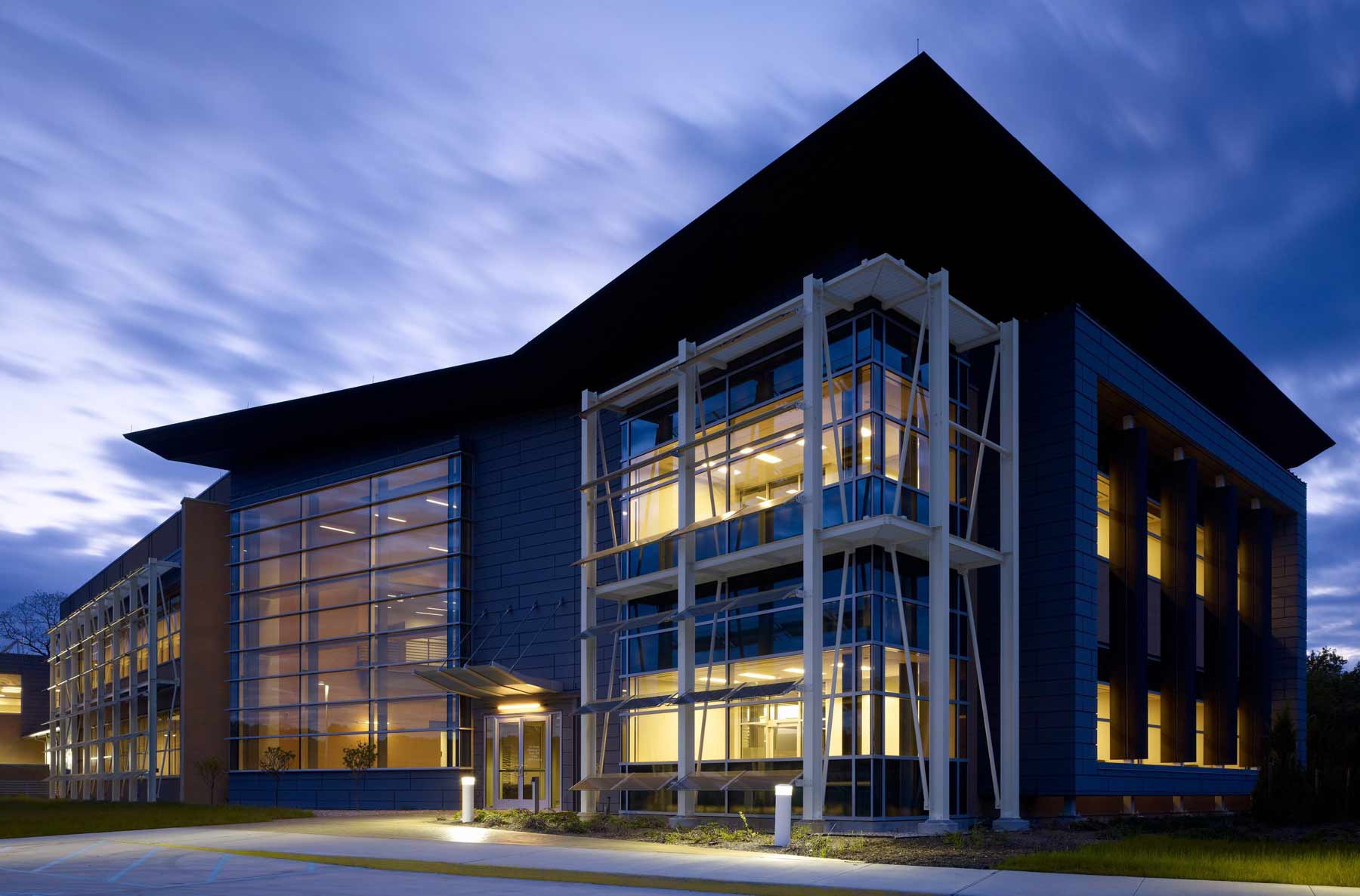 Stony Brook University - Advanced Energy Center