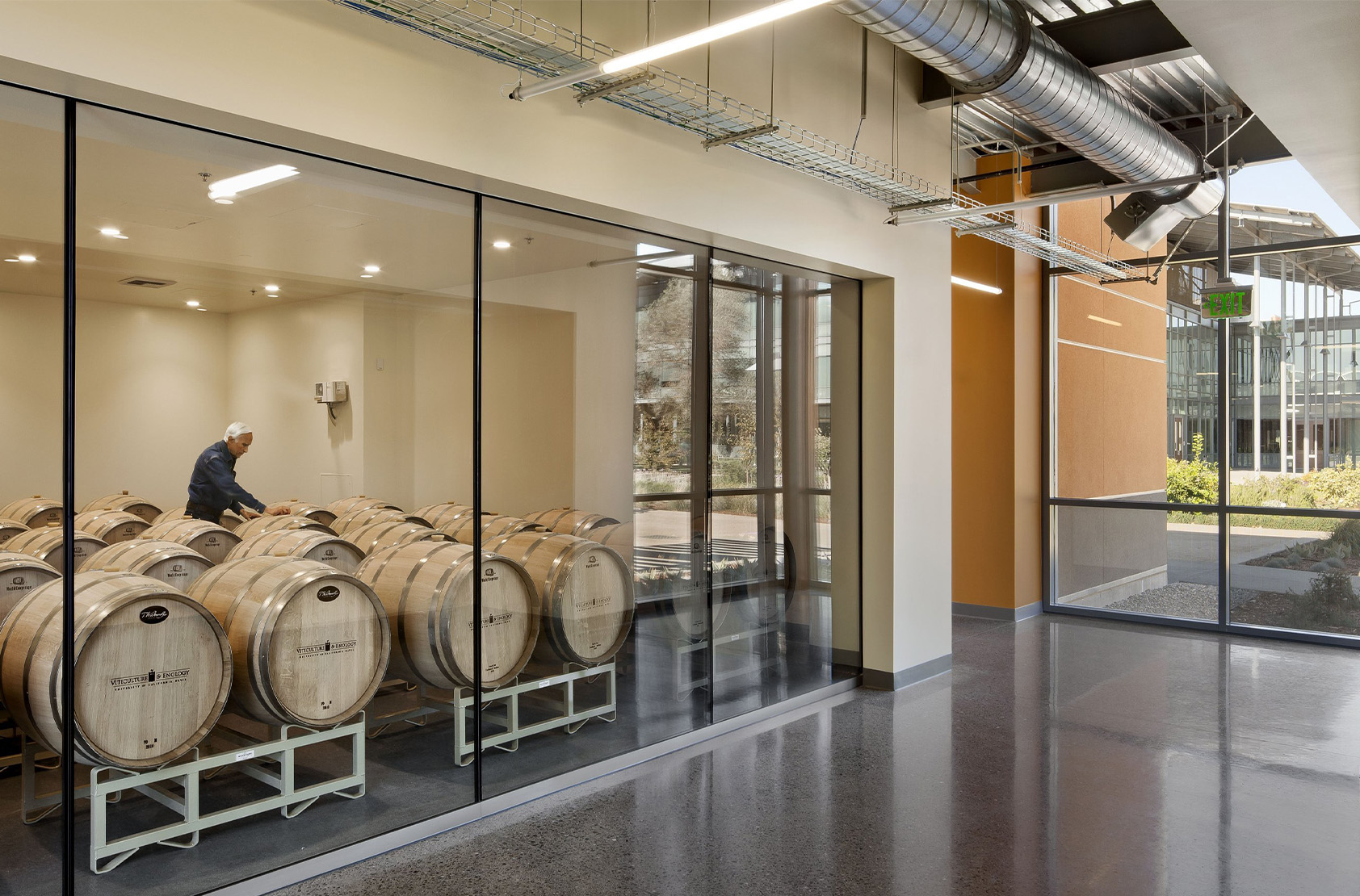 University of California, Davis - Winery, Brewery, and Food Science Laboratory