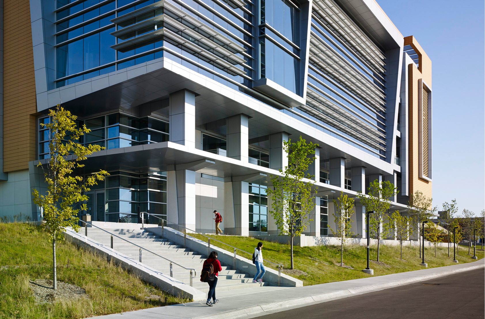 University of Wisconsin - Milwaukee - Kenwood Interdisciplinary Research Complex