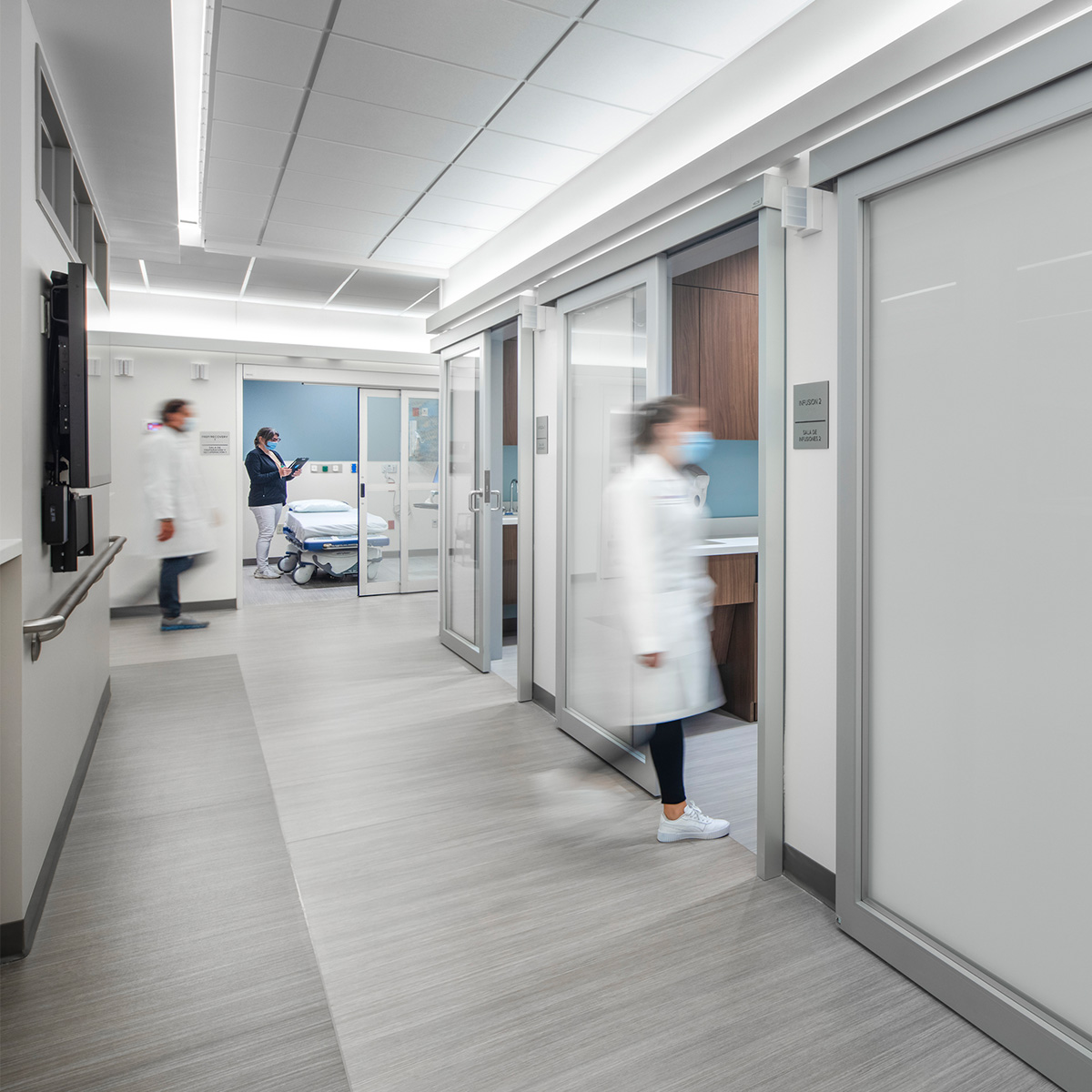 UW Health Pleasant T. Rowland Transplant Clinic Wins Gold Touchstone Award